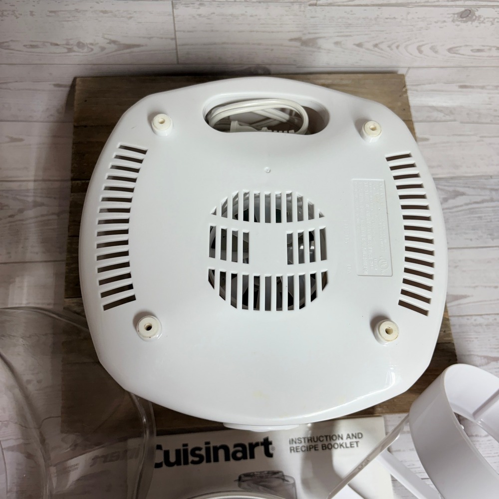 Cuisinart ICE-20 White Automatic Frozen Yogurt Ice Cream and Sorbet Maker 1.5 Qt - Picture 4 of 9